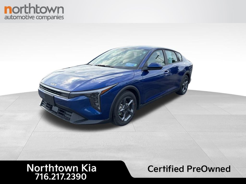 2025 Kia K4 LXS photo 3