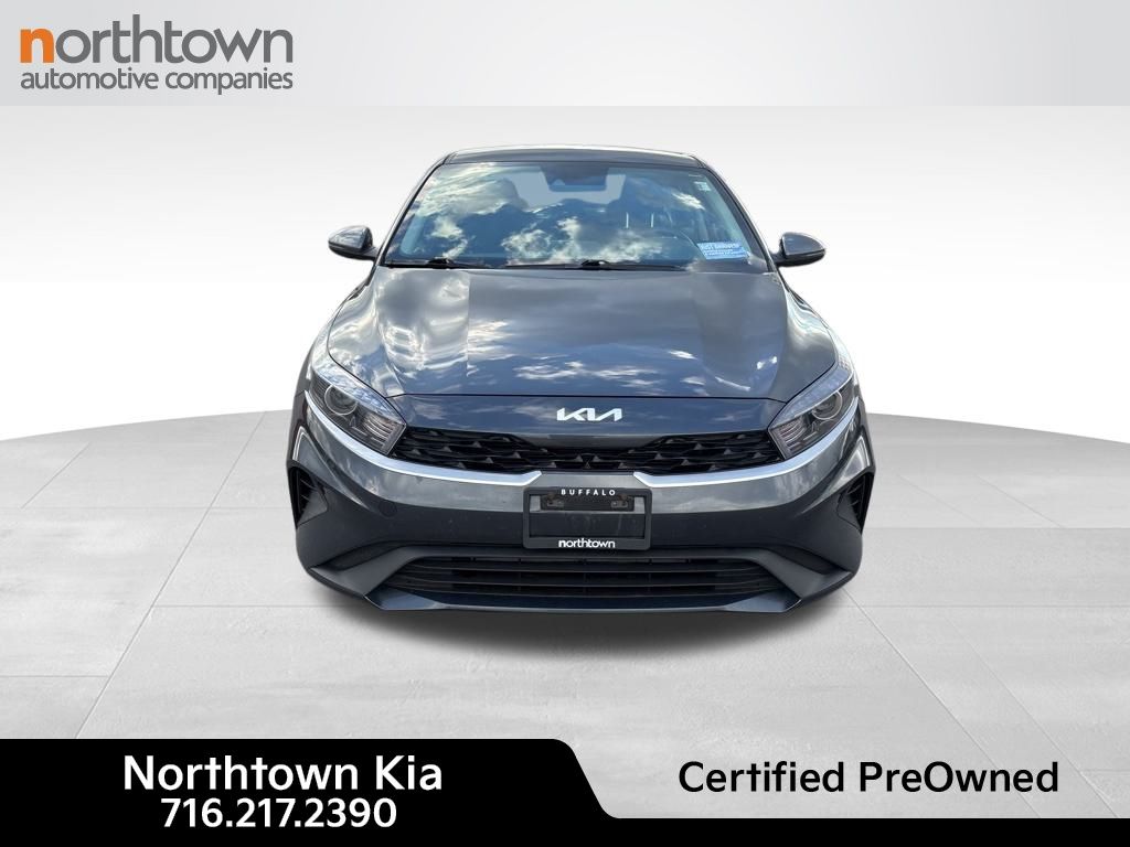 2023 Kia Forte LXS photo 2
