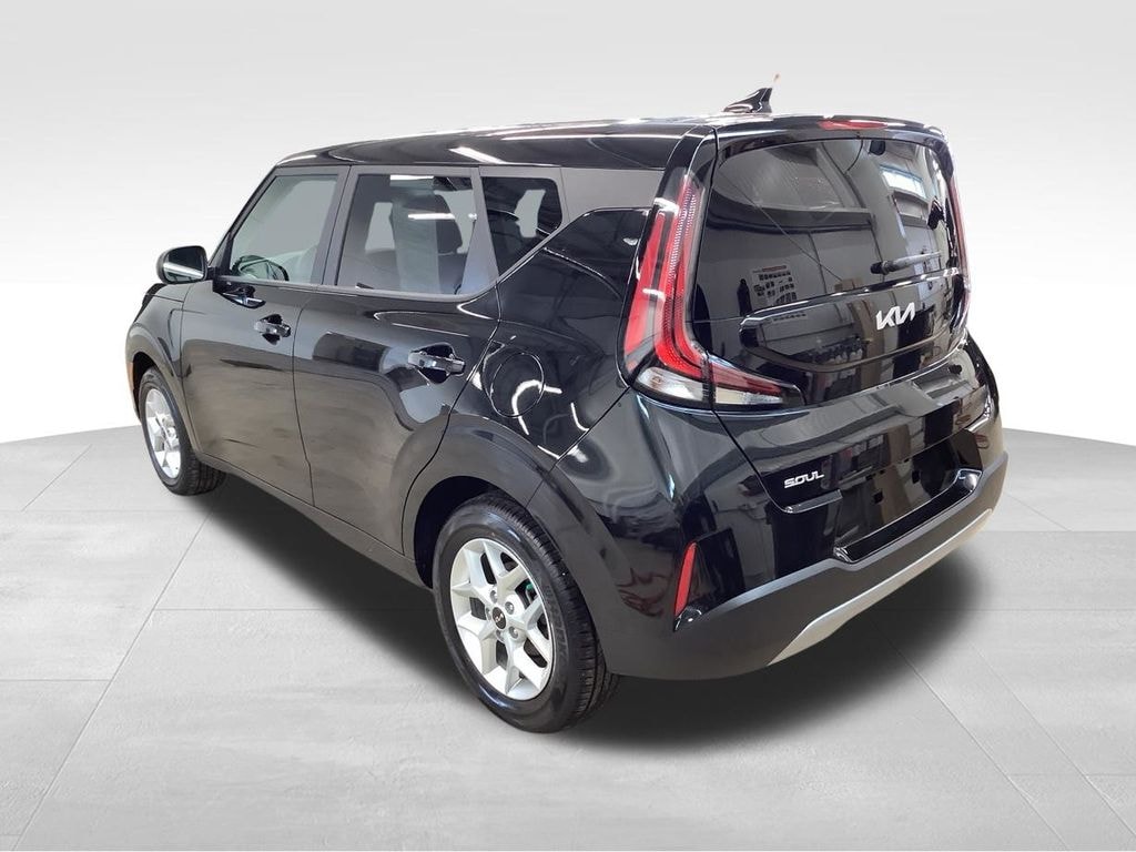 Certified 2025 Kia Soul LX Hatchback
