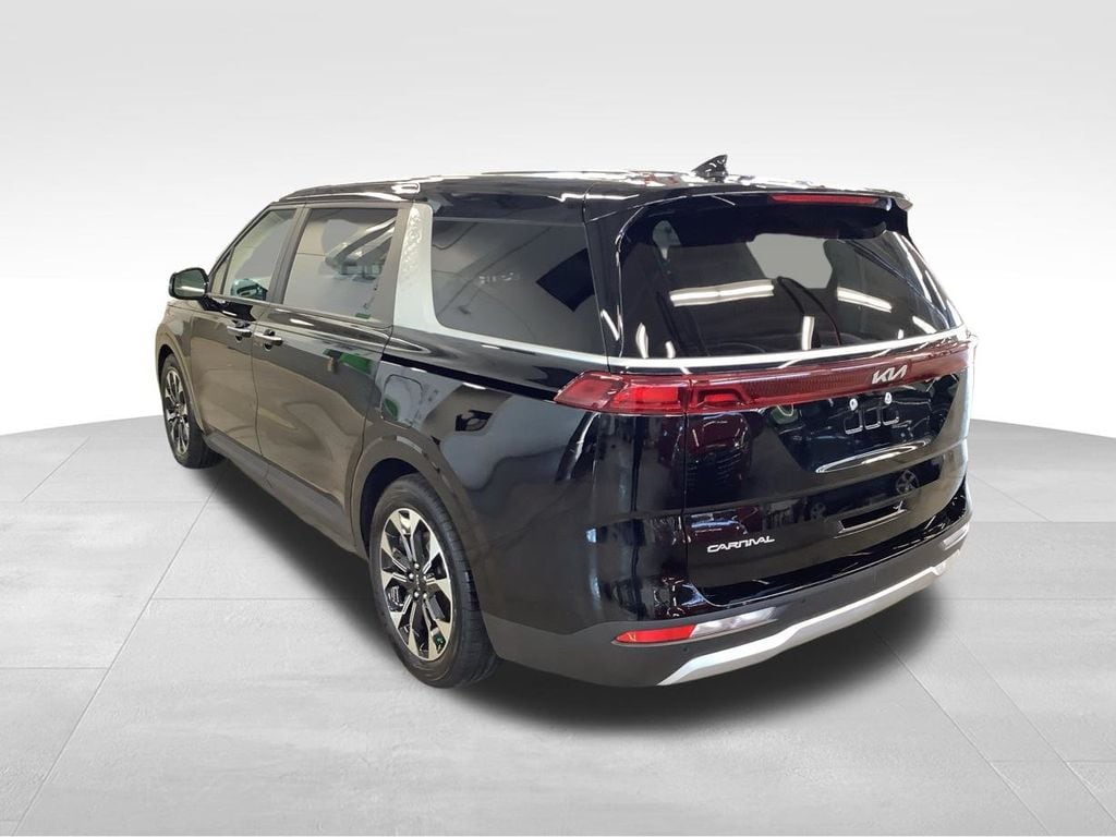 Certified 2023 Kia Carnival EX MPV
