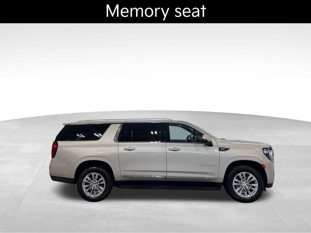 2022 Gmc Yukon XL SLT photo 2