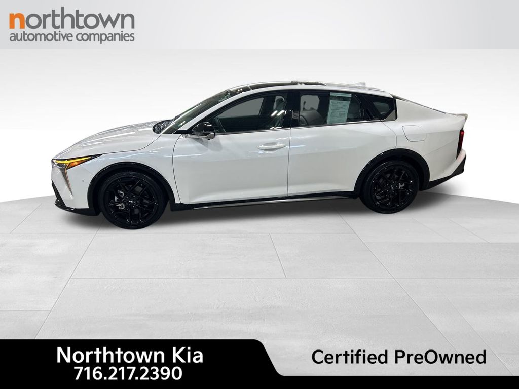 2025 Kia K4 GT-Line Turbo photo 2