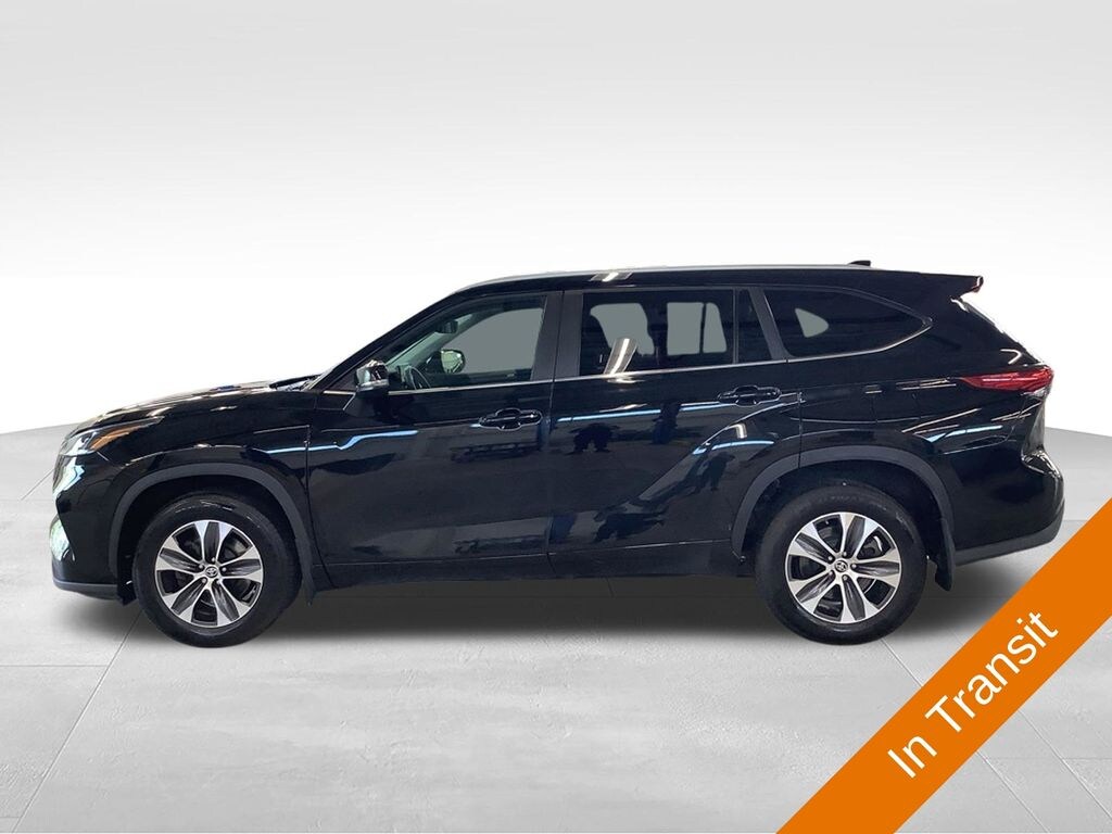 Used 2023 Toyota Highlander XLE SUV
