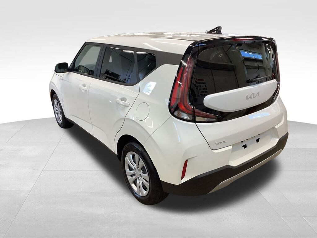 Certified 2025 Kia Soul LX Hatchback