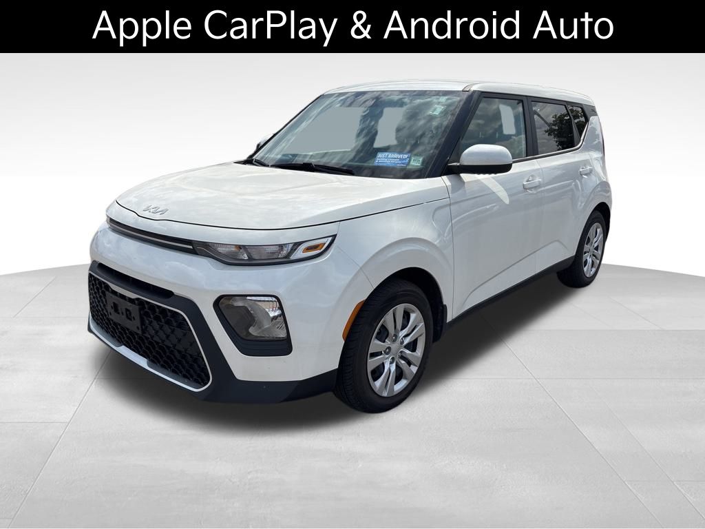 2022 Kia Soul LX photo 2