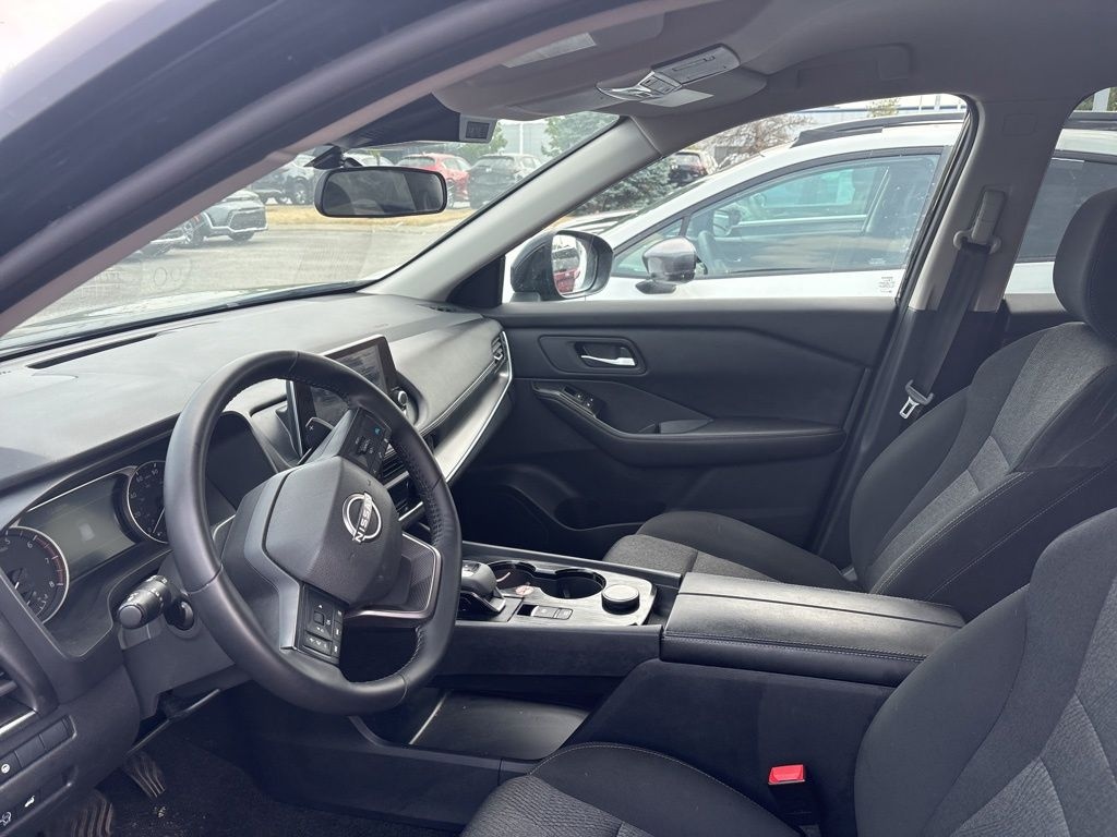 Used 2025 Nissan Rogue SV SUV