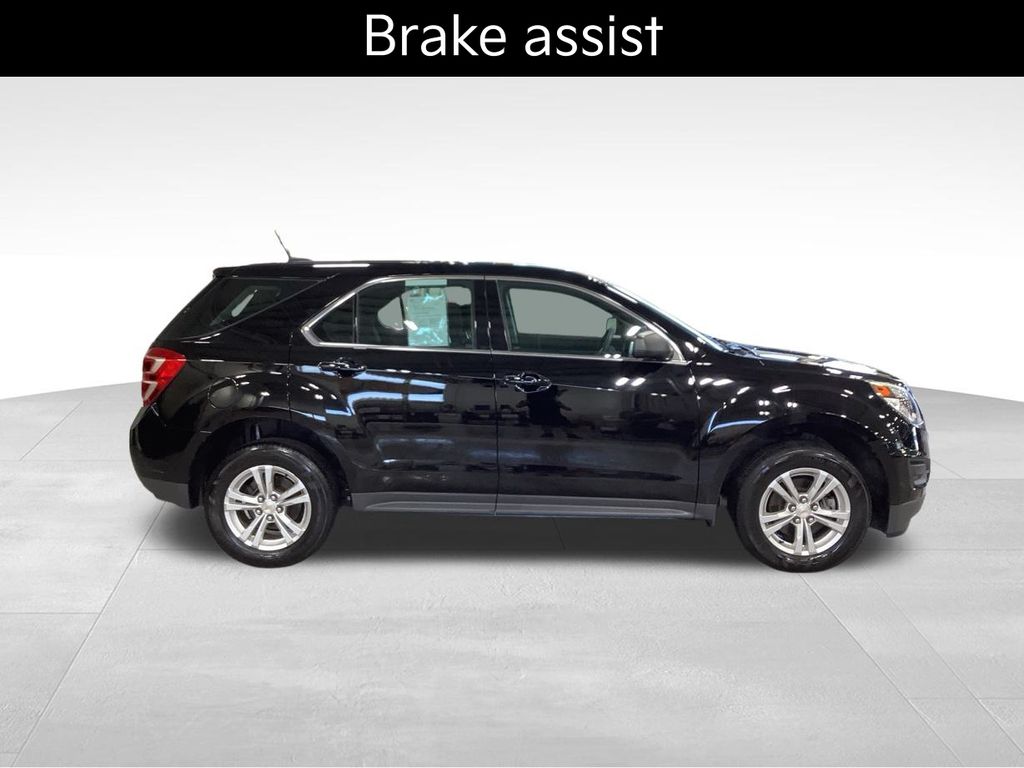 2017 Chevrolet Equinox LS photo 2
