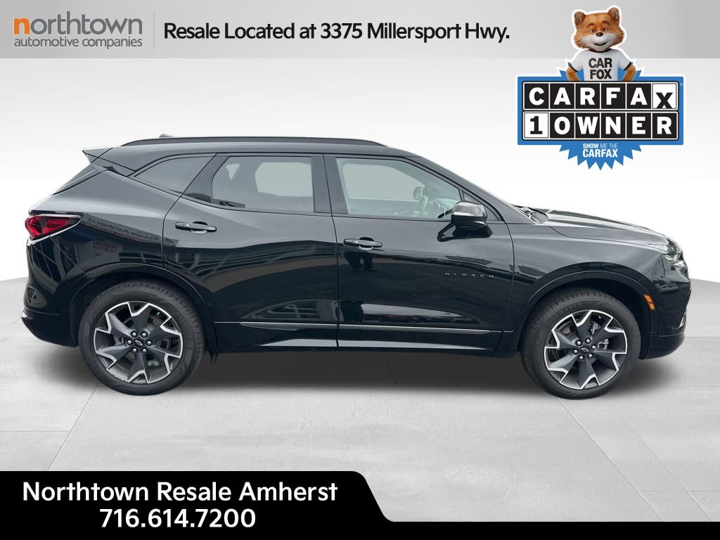 2022 Chevrolet Blazer RS photo 2
