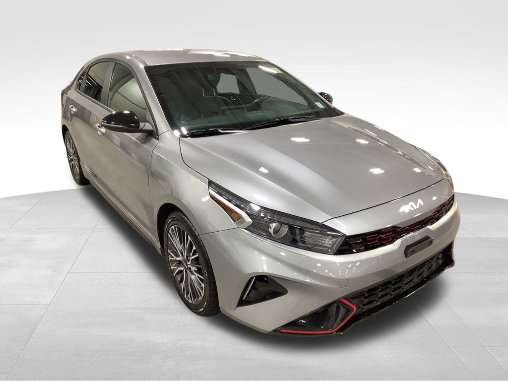 2023 Kia Forte GT-Line photo 3