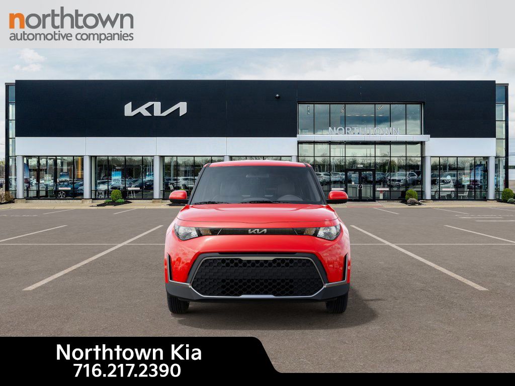2025 Kia Soul LX photo 2