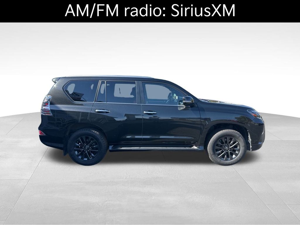 2023 Lexus GX 460 photo 2