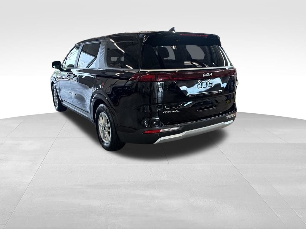 Certified 2024 Kia Carnival LX MPV
