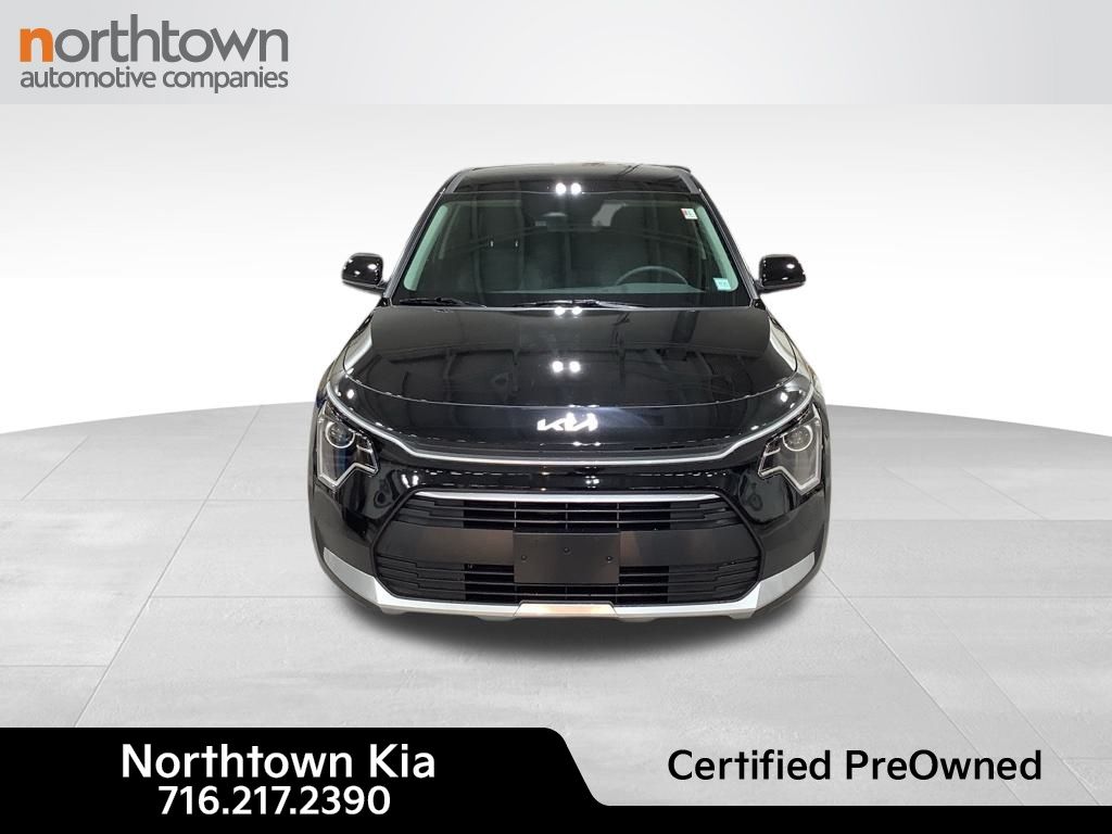 2025 Kia Niro LX photo 2