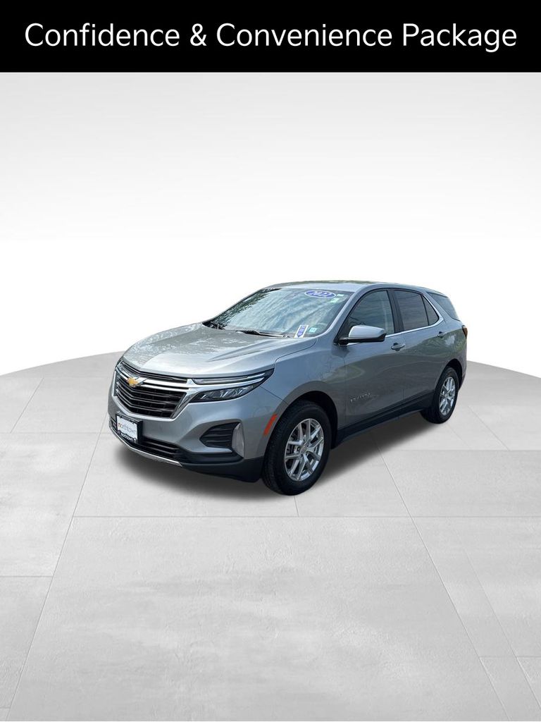 2023 Chevrolet Equinox LT photo 3