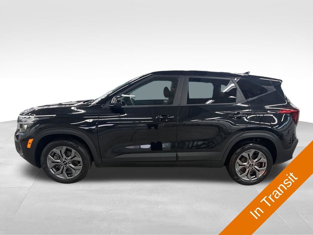 Used 2024 Kia Seltos LX SUV