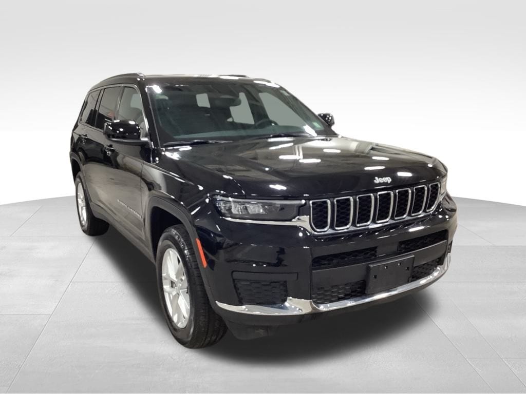 Used 2024 Jeep Grand Cherokee L Laredo SUV