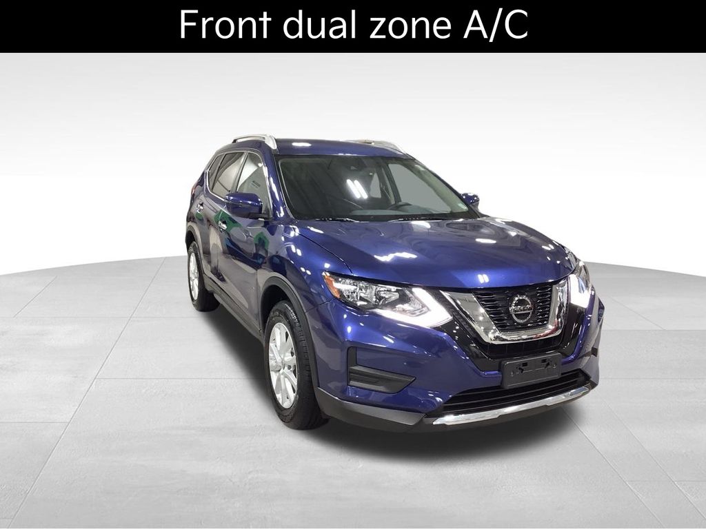 2019 Nissan Rogue SV photo 2
