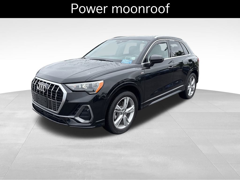 2021 Audi Q3 S line Premium photo 2