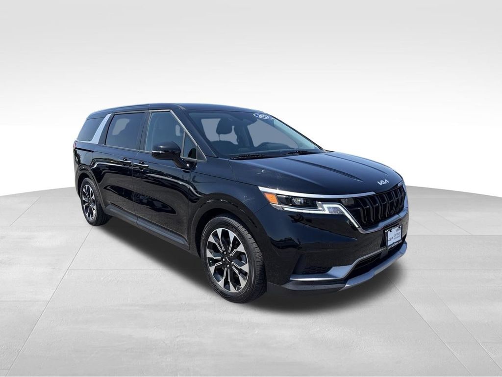 Certified 2023 Kia Carnival EX MPV
