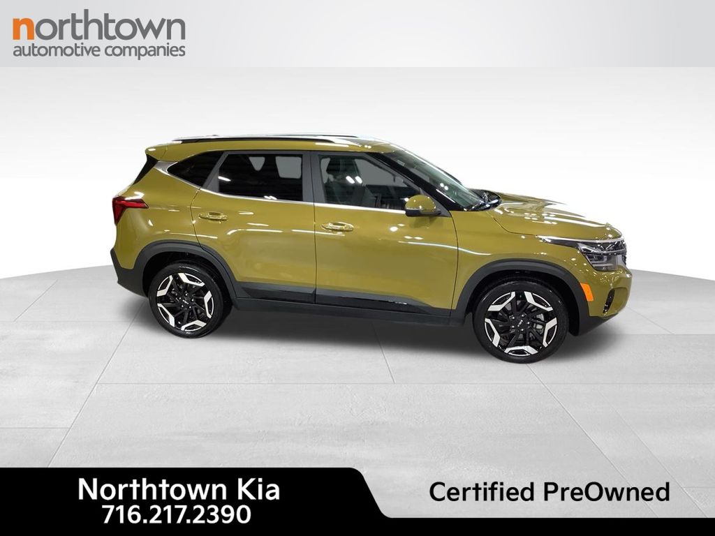 2024 Kia Seltos SX photo 2