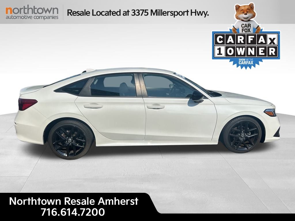 2022 Honda Civic Sport photo 2