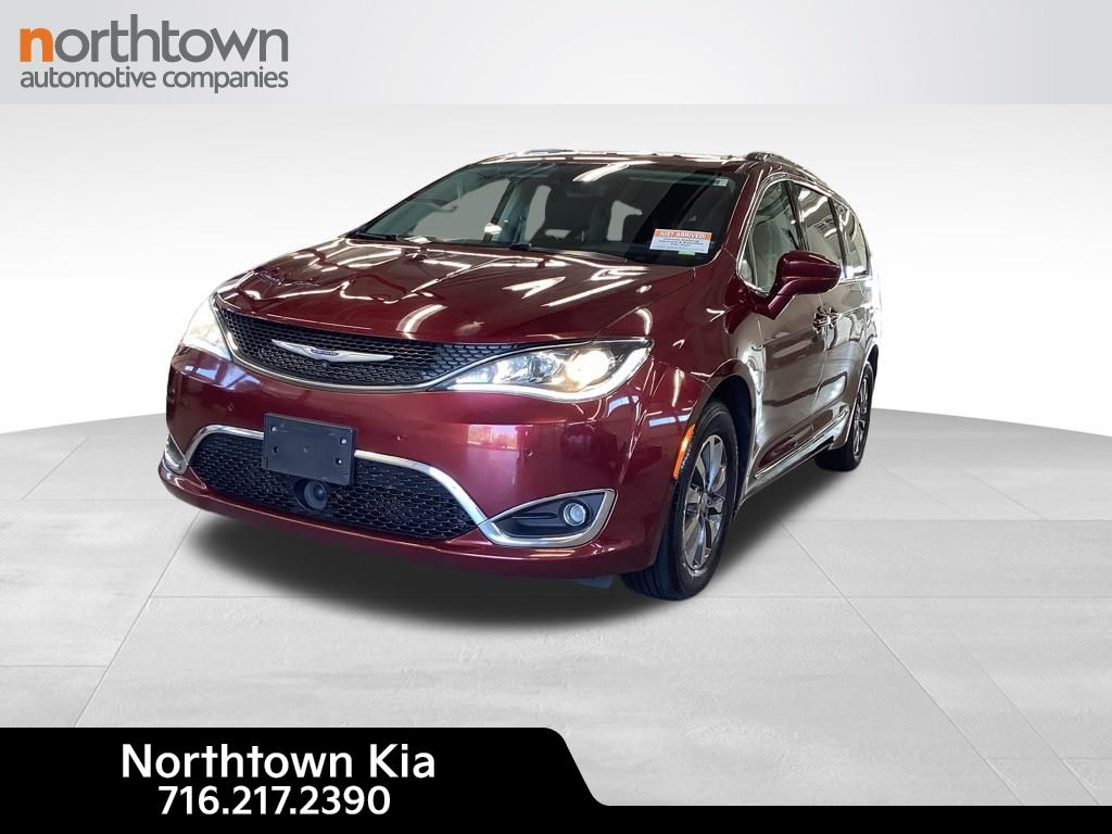 2020 Chrysler Pacifica Touring L Plus's photo