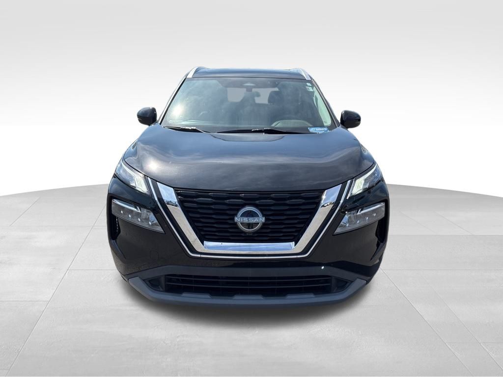 2022 Nissan Rogue SV photo 2