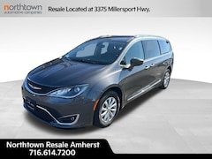 2018 Chrysler Pacifica Touring L Van