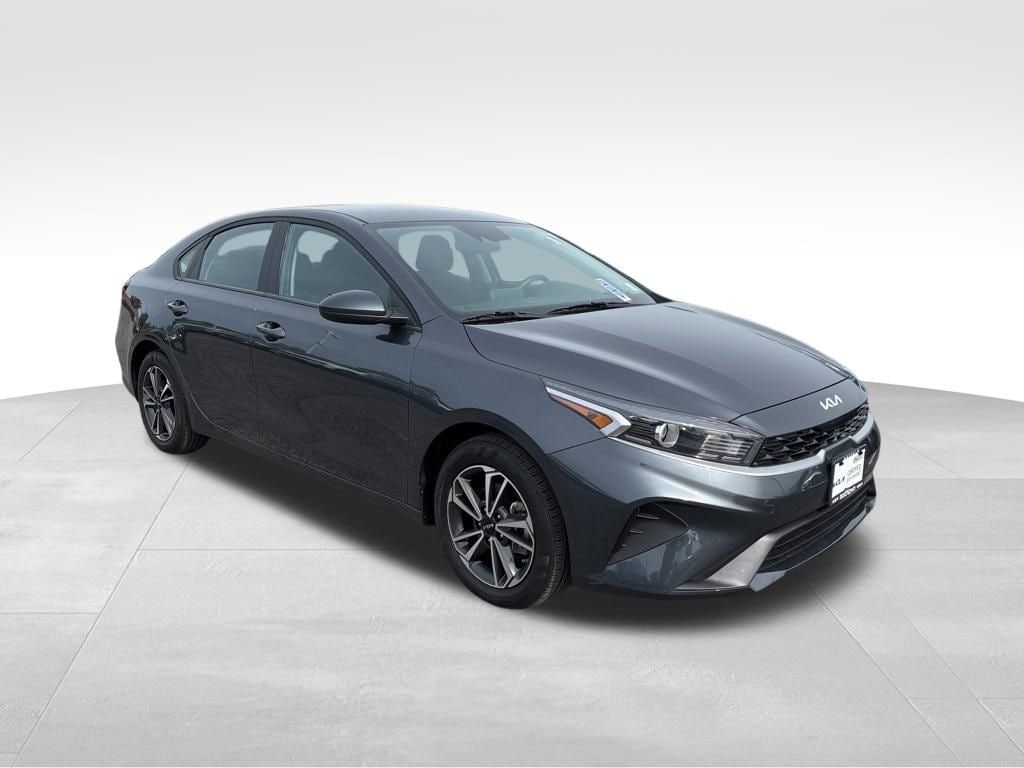 Used 2023 Kia Forte LXS Sedan