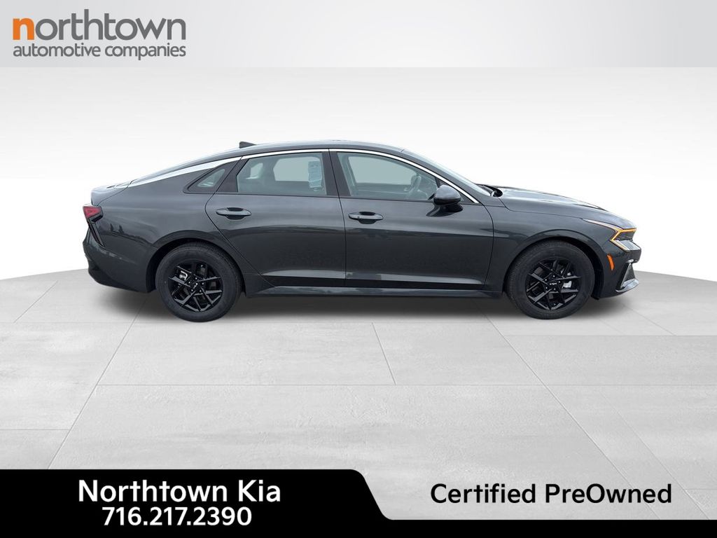 2025 Kia K5 LXS photo 2