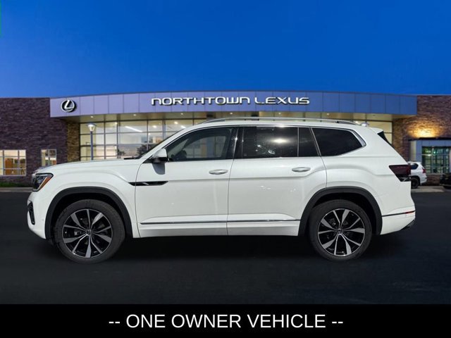 2025 Volkswagen Atlas SEL Premium R-Line photo 2