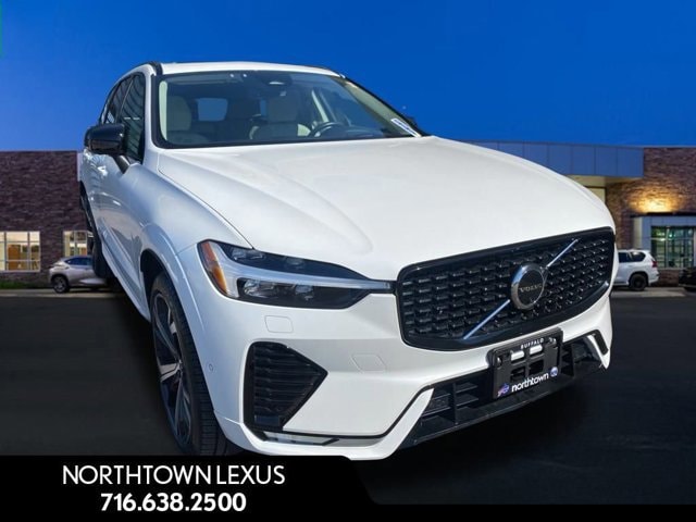 2023 Volvo XC60 Ultimate's photo