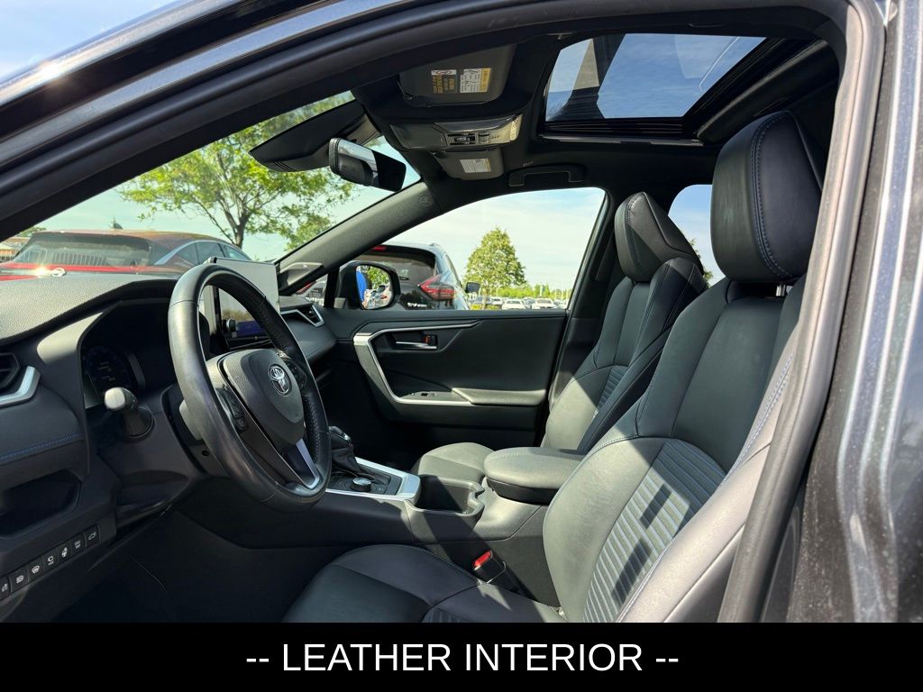 2023 Toyota RAV4 XSE - Photo 7