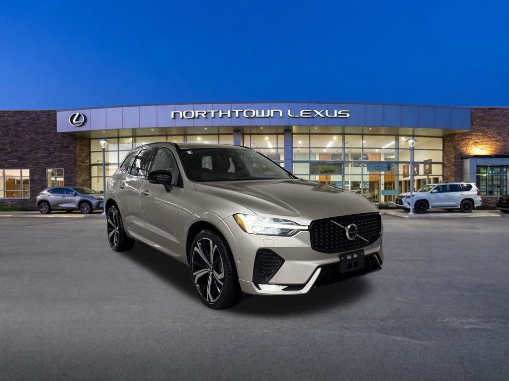 Used 2025 Volvo XC60 B5 Ultra SUV