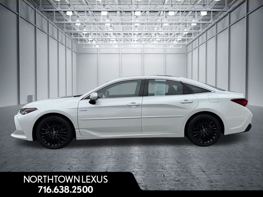 Used 2021 Toyota Avalon Hybrid Limited Sedan