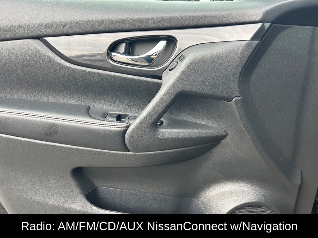 Used 2017 Nissan Rogue SV SUV