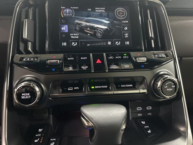 2026 Lexus LX 600 Luxury - Photo 23
