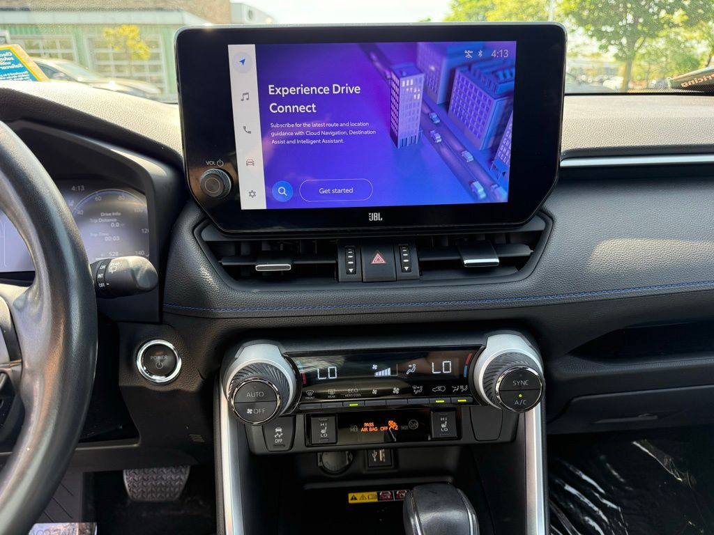 2023 Toyota RAV4 XSE - Photo 13