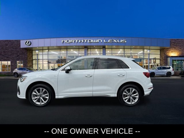 2022 Audi Q3 Premium Plus S line photo 2
