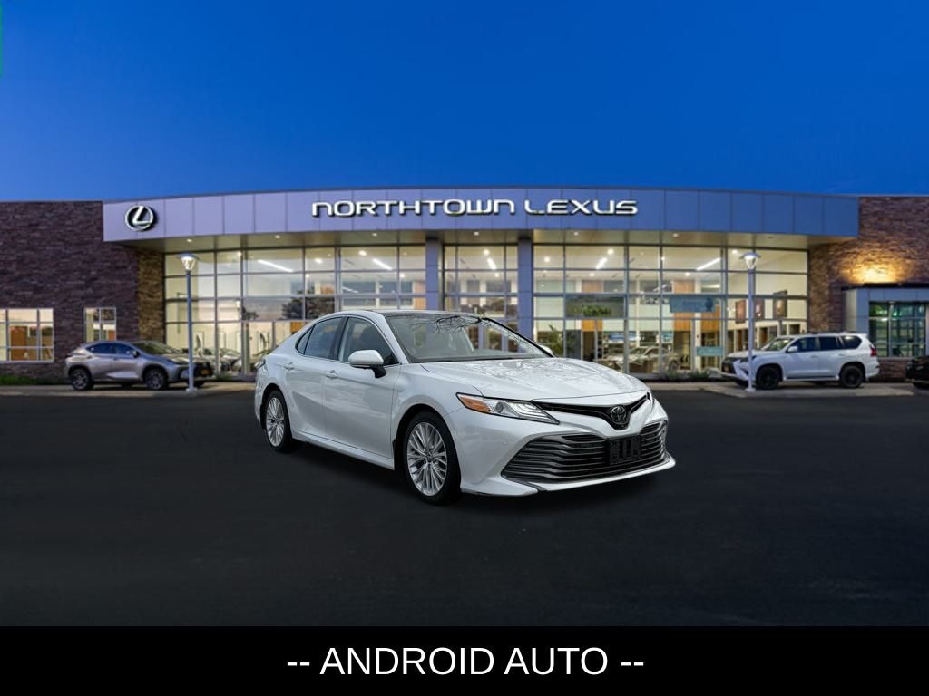 Used 2020 Toyota Camry XLE