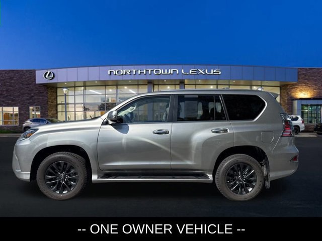 2021 Lexus GX 460 photo 2