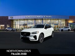 2023 Volvo XC60 B5 Plus Dark Theme
