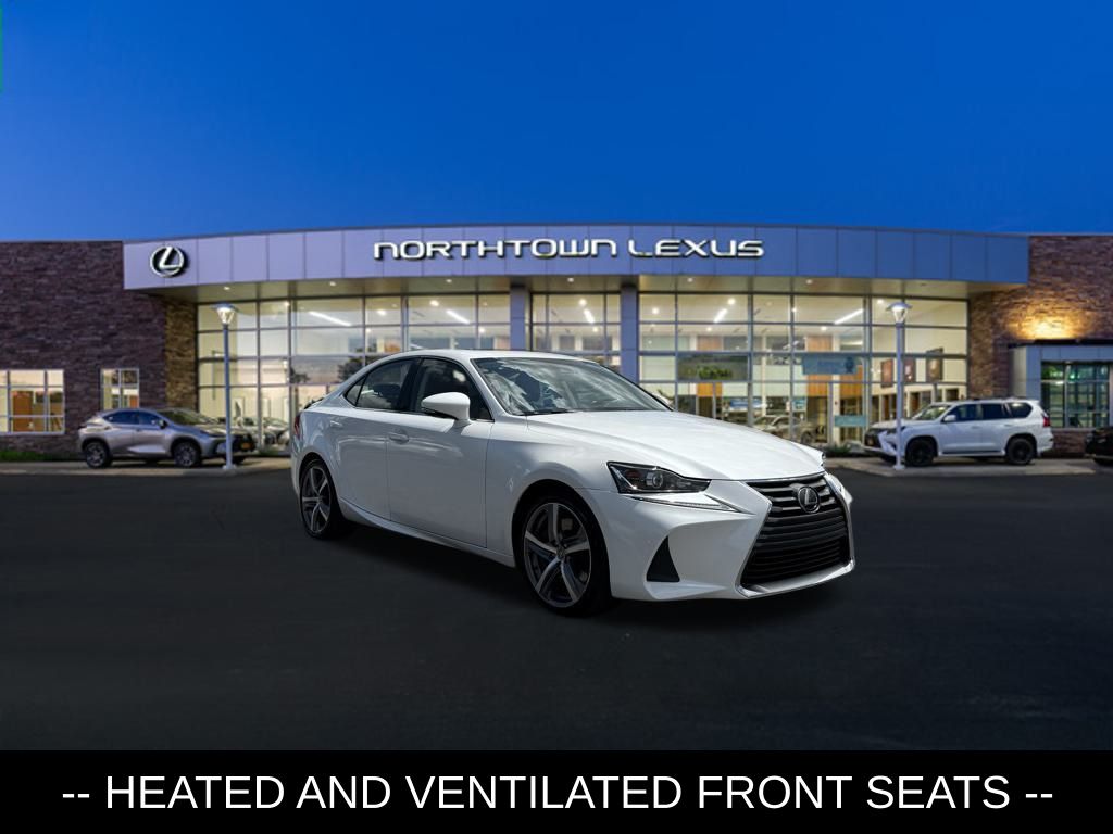 2017 Lexus IS 300 photo 3