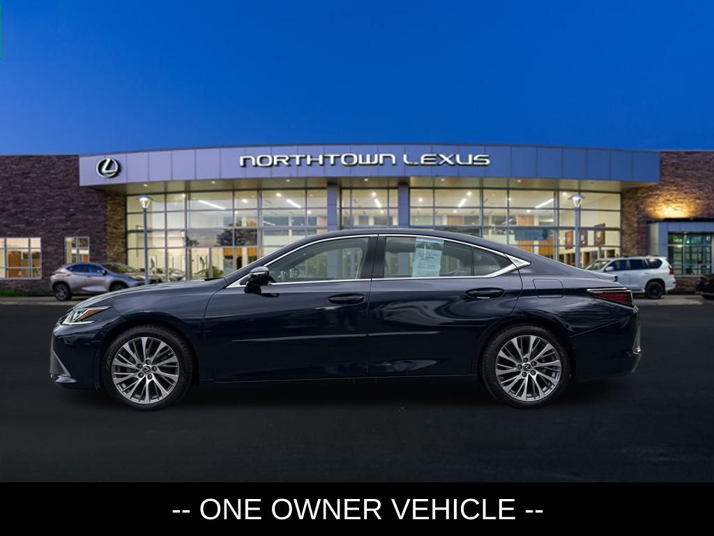 2021 Lexus ES 350 photo 2
