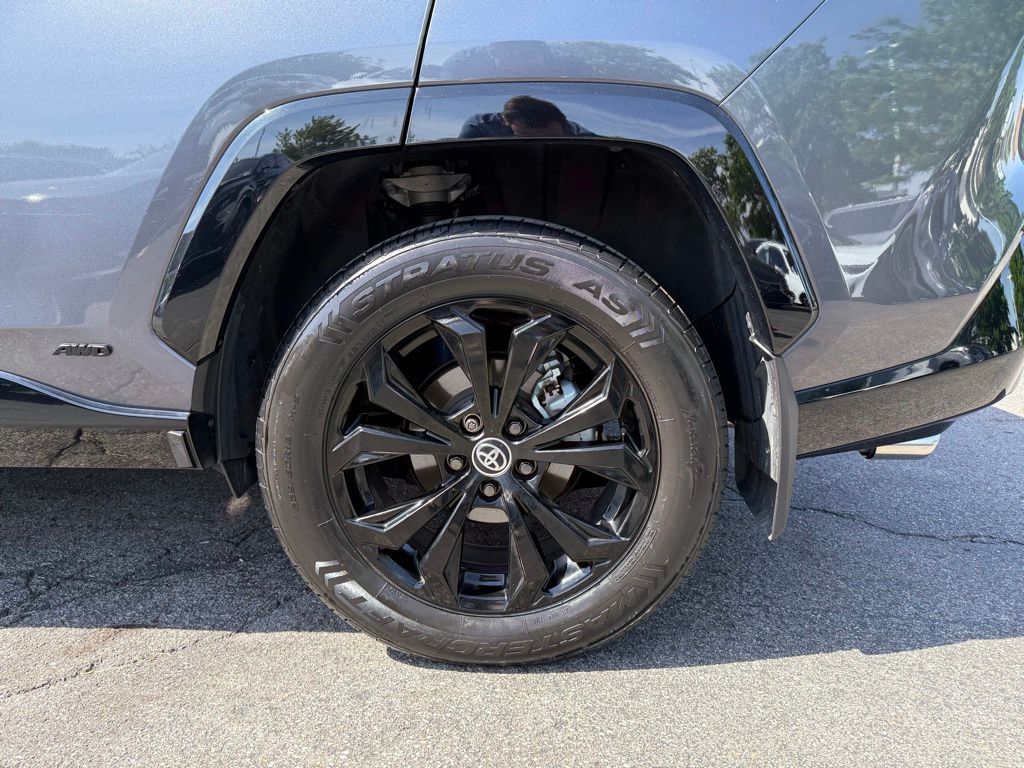 2023 Toyota RAV4 XSE - Photo 29