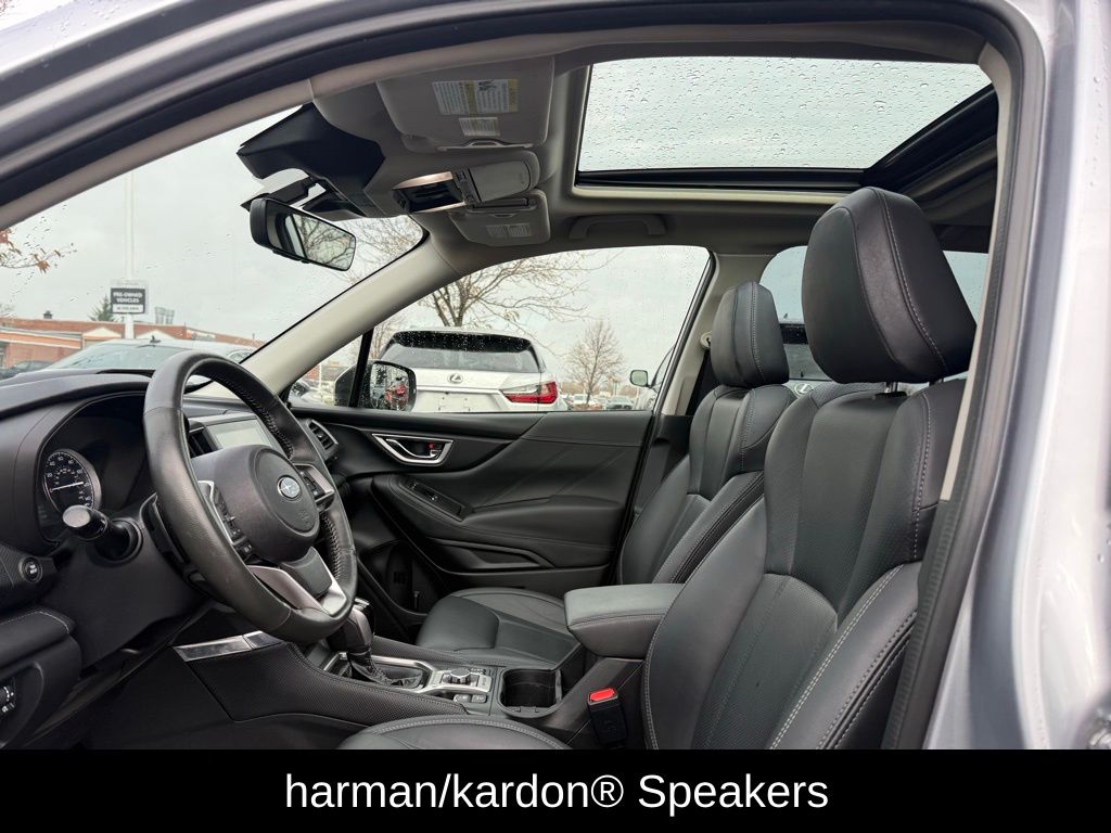 2023 Subaru Forester Touring photo 4
