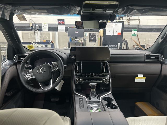 2026 Lexus LX 600 Luxury - Photo 13