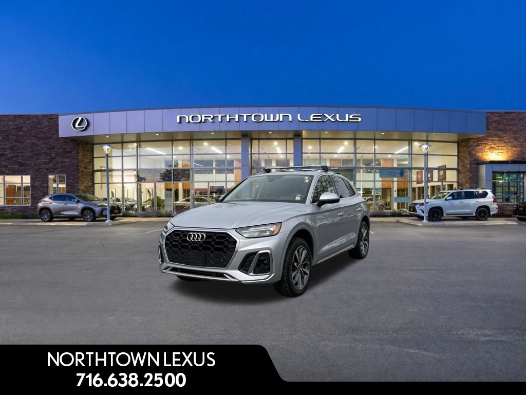 2022 Audi Q5 45 Premium Plus's photo