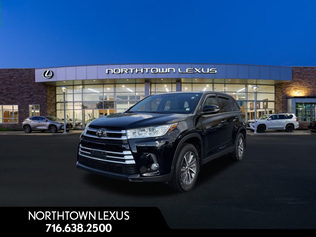 2019 Toyota Highlander XLE's photo