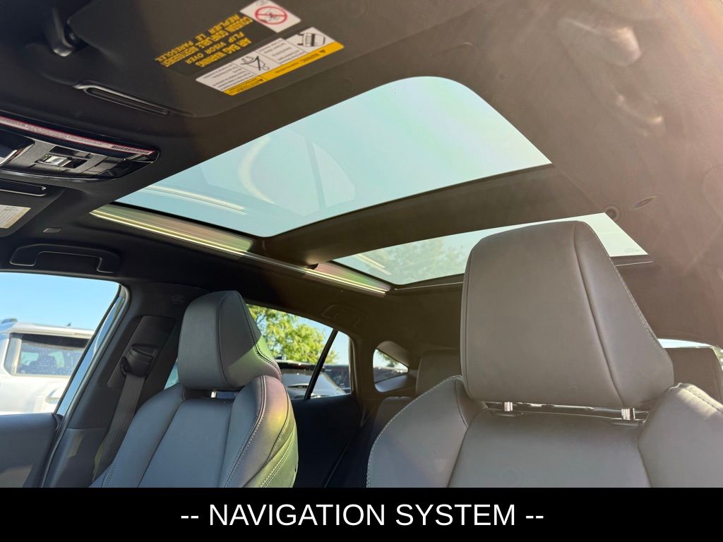 2024 Toyota Venza photo 3